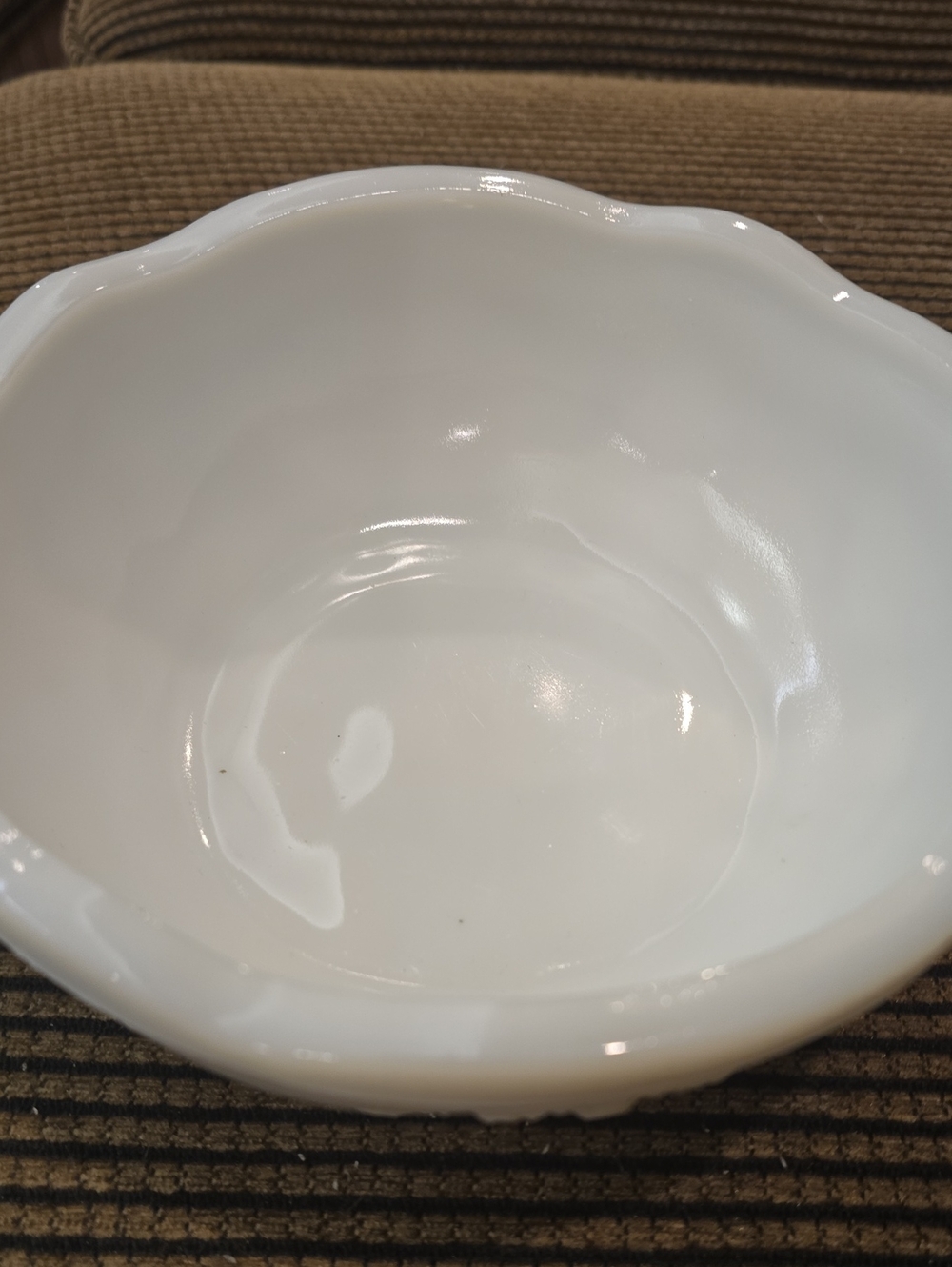 Vintage 1940 Toltec Milk Glass 3 Footed Bowl